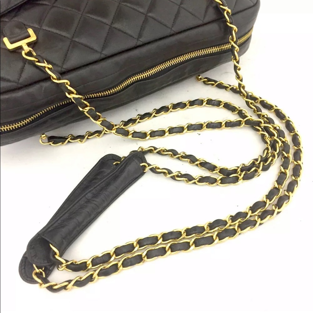 CHANEL Quilted Matelasse CC Logo Lambskin Tote - Picture 8 of 15